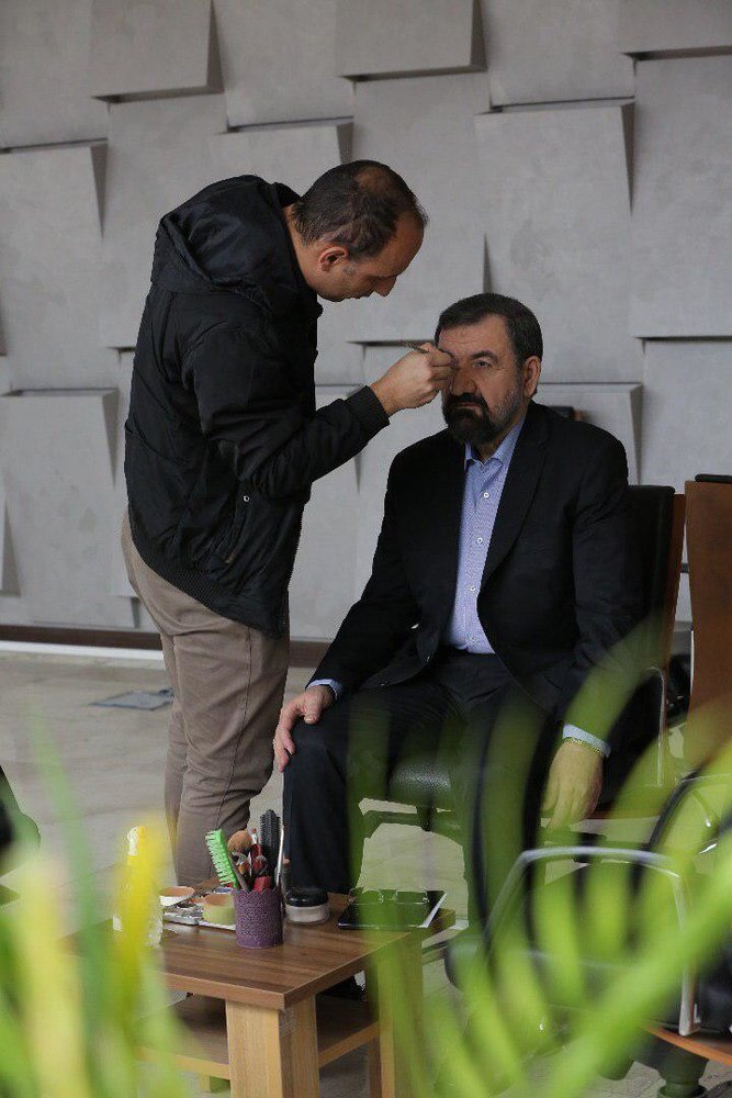 عکس: محسن رضایی در پشت صحنه حالاخورشید