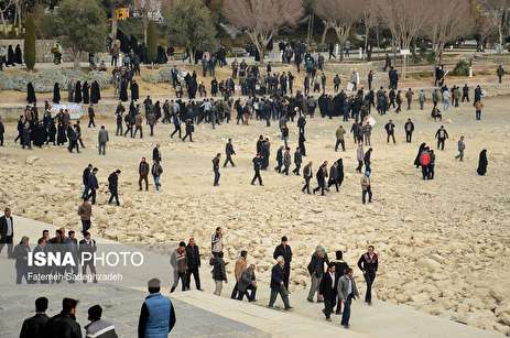 گزارش تصویری: تجمع کشاورزان شرق اصفهان در پل خواجو