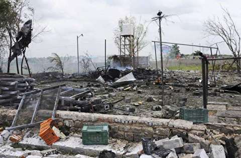 حوادث خارجی: کشته شدن ۱۱ نفر در پی انفجار انبار ترقه در هند