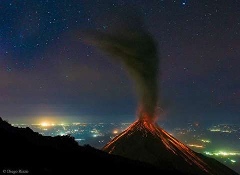حوادث خارجی: افزایش شمار گمشدگان فوران آتشفشان گواتمالا به ۳۳۲ نفر