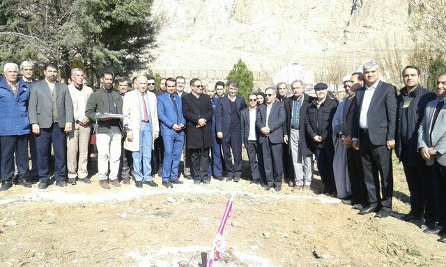 همراهسرای بیمارستان امام رضا (ع) کرمانشاه کلنگ زنی شد
