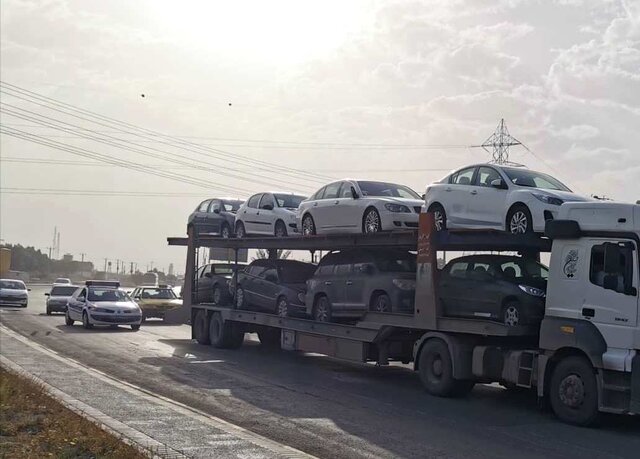 توقیف تریلری که خودرو‌های پلاک تهران را به بوشهر آورده بود