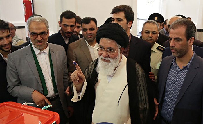 مشی سیاسی علمالهدی ببرد رونق مسلمانی!