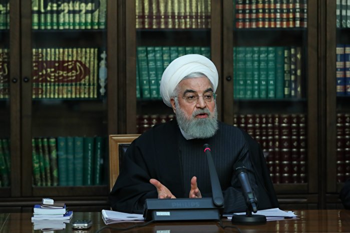کرونا و سردرگمی یک ملت؛ آقای روحانی تکلیف ما چیست؟