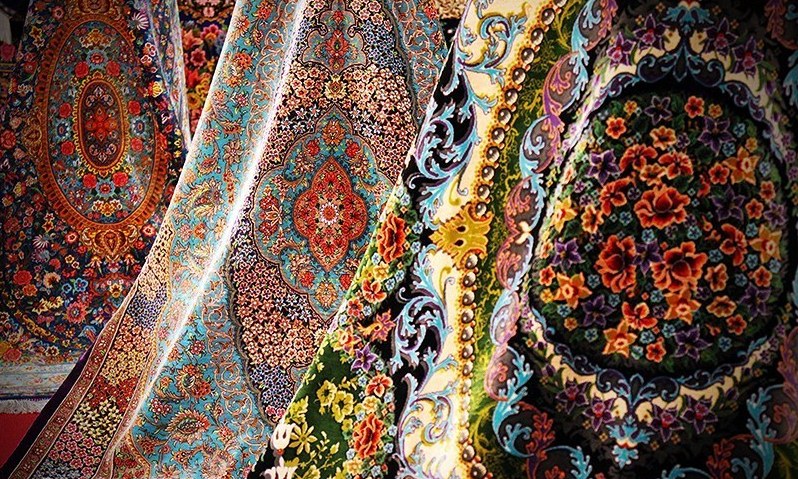 دستگیری سارقان فرشهای ابریشم در قم