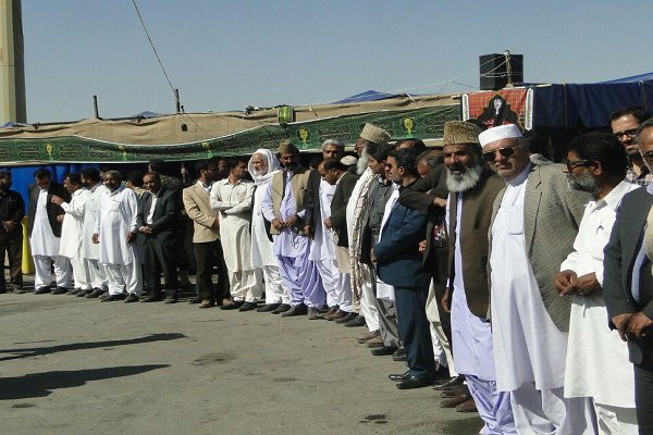 بیش از ۱۰۰ هزار زائر پاکستانی از مرز میرجاوه عازم عتبات عالیات شدهاند