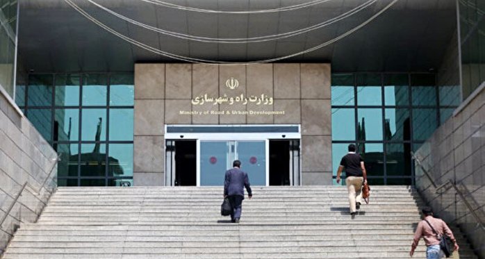 ضرورت جوانگرایی و استفاده از مشاورین توانمند در وزارت راه و شهرسازی