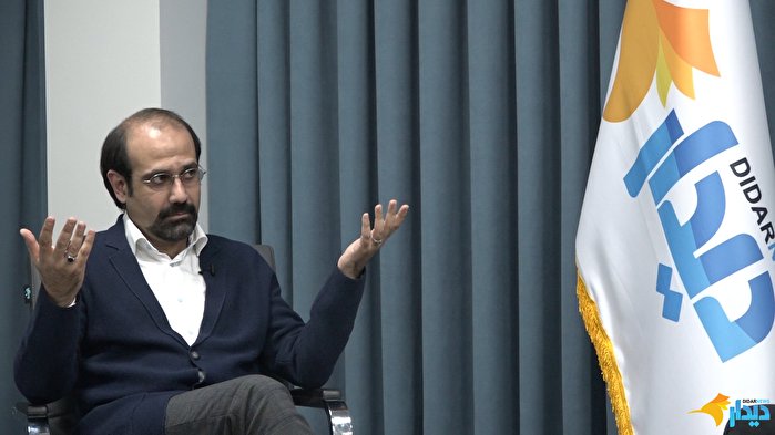 محمدمهدی مجاهدی: ریزش طبقاتی، سرخوردگی اجتماعی و نبود فضای عرض اندام، اضلاع مثلث ایجاد حوادث آبان ۹۸ بودند