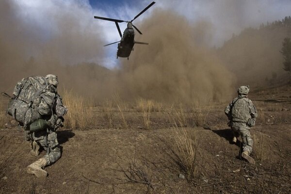 طالبان خبر داد: حمله آمریکا به هلمند ۱۸ کشته برجای گذاشت