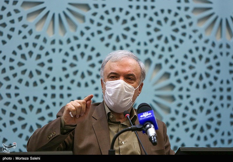 نمکی: صدور اجازه تست انسانی یکی از واکسن‌های ایرانی کرونا/ واکسن را برای ۲۱ میلیون نفر تأمین می‌کنیم