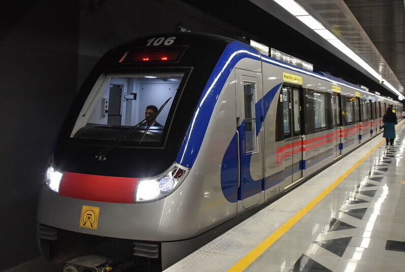 تمهیدات متروی تهران برای مقابله با امیکرون