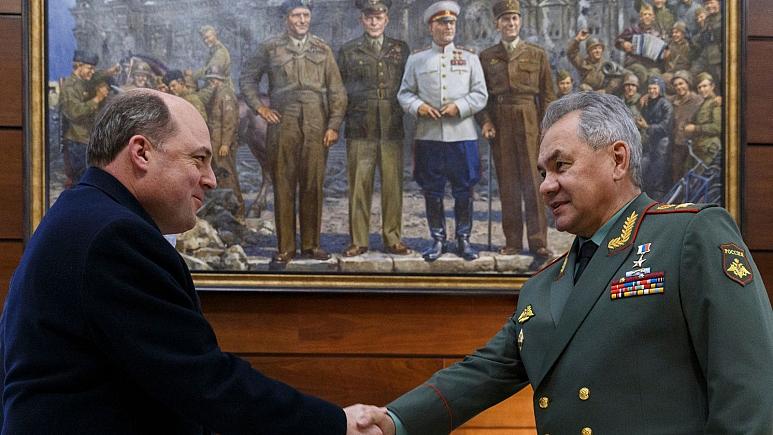 وزیر دفاع بریتانیا بر سر بحران اوکراین: بوی مماشات و توافق مونیج به مشام می‌رسد