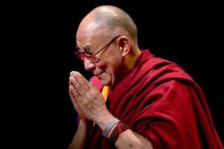 تاسف دالایی لاما از حمله روسیه: جنگ دیگر منسوخ شده است