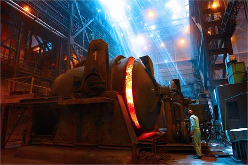 همزمان با حلول ماه مبارک رمضان، رکورد تولید روزانه آهن اسفنجی واحد احیا ۲ فولاد خوزستان شکسته شد.