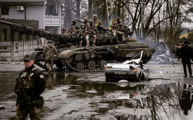 ورود نیرو‌های روسیه به شهر کرمینا و آغاز درگیری‌های خیابانی
