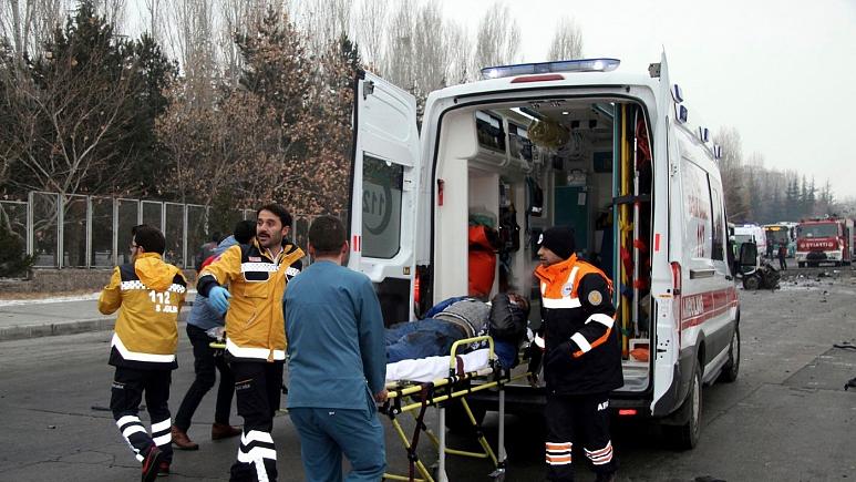 یک کشته و چهار مجروح در انفجار بمب کنار جاده‌ای در ترکیه