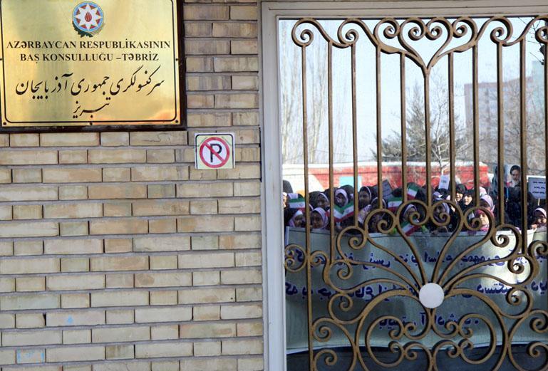 تعلیق فعالیت سفارت آذربایجان در ایران شامل سرکنسولگری در تبریز نمی‌شود