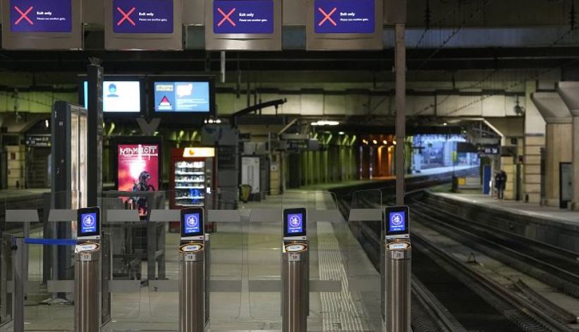 سهشنبه سیاه؛ دومین دور اعتصابها در فرانسه سهشنبه سیاه؛ دومین دور اعتصابها در فرانسه