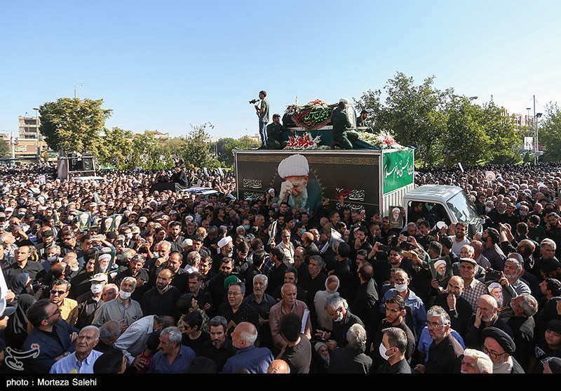 مراسم تشییع آیت‌الله ناصری/ گزارش تصویری