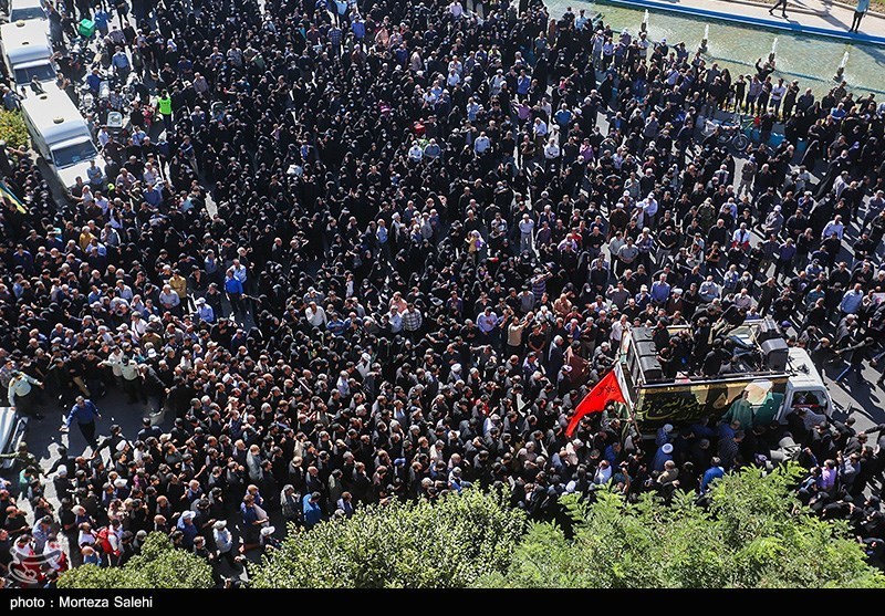 مراسم تشییع آیت‌الله ناصری/ گزارش تصویری