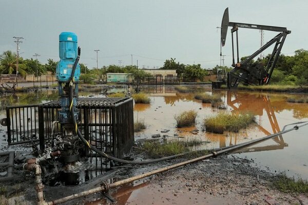 وال‌استریت ژورنال: نفت ونزوئلا با سرعت وارد بازارها نمی‌شود