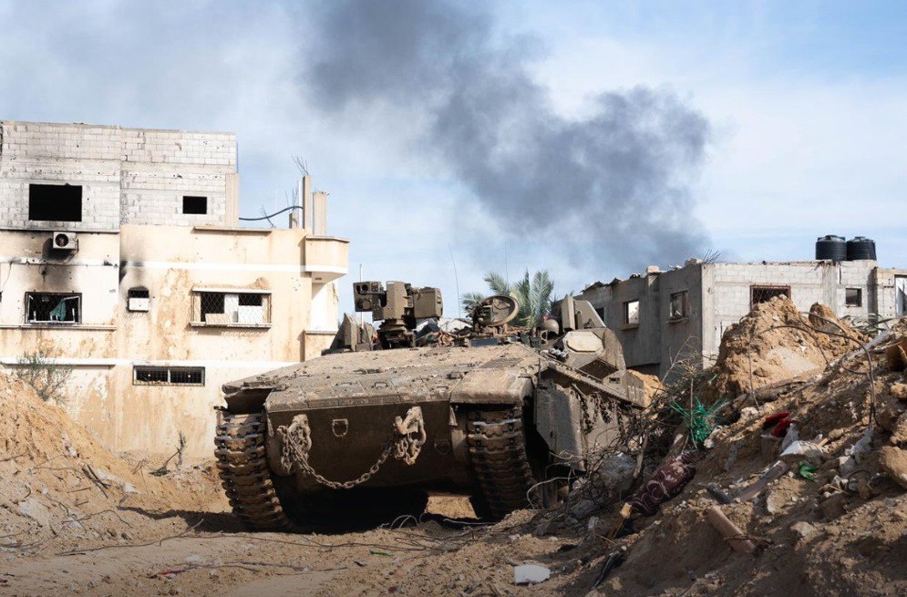 حملات هوایی و پیشروی تانک‌ها به عمق غزه
