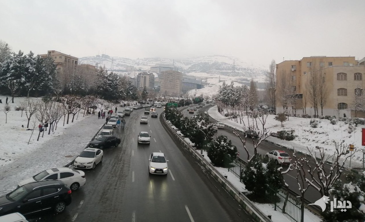 برف و باران در جاده‌های ۲۲ استان