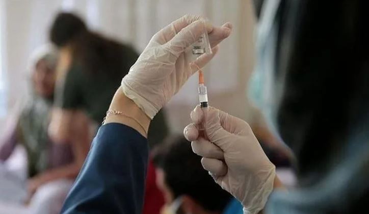 تاخیر در واکسیناسیون «کرونا» جان ۷۵ هزار نفر را در ایران گرفت!