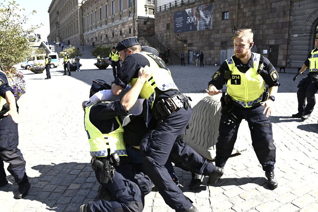 قرآن‌سوزی در سوئد؛ یک نفر بازداشت شد