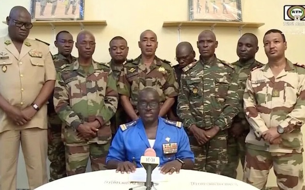 «کودتا» در نیجر؛ واشنگتن خواستار آزادی رئیسجمهور شد «کودتا» در نیجر؛ واشنگتن خواستار آزادی رئیسجمهور شد