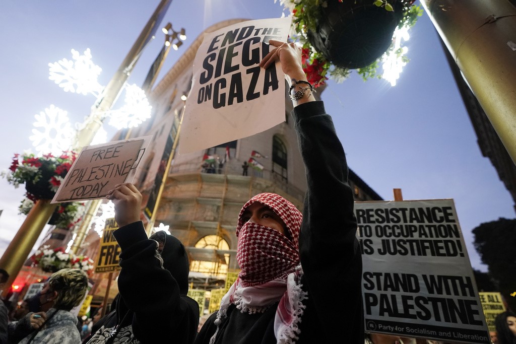 تظاهرات حامیان فلسطین در سانفرانسیسکو در آستانه دیدار بایدن و شی +عکس