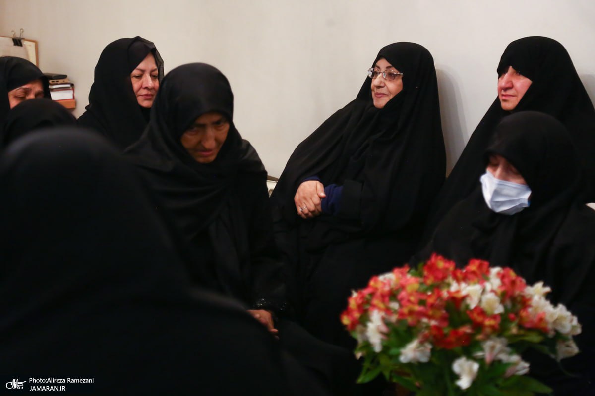 حضور محمد خاتمی در منزل مرحوم زهرا شجاعی +تصاویر