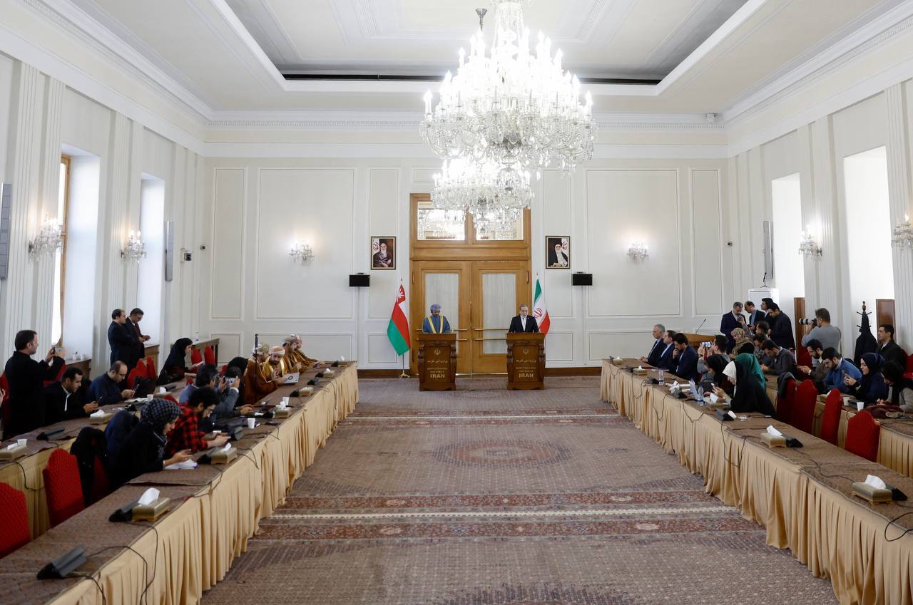 عراقچی: وزیر خارجه عمان، پیامی از آمریکا نداشت/ خواهان آرامش در سوریه هستیم