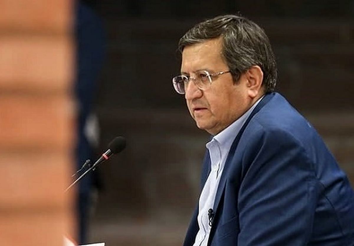 وزیر اقتصاد: دلار باید به ۷۳ هزار تومان میرسید! وزیر اقتصاد: دلار باید به ۷۳ هزار تومان میرسید!