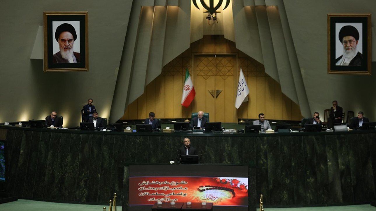 پزشکیان: گفتگو با آمریکا مشکلات را حل میکند/ وقتی رهبری گفتند نباید گفتگو کرد، گفتیم چشم پزشکیان: گفتگو با آمریکا مشکلات را حل میکند/ وقتی رهبری گفتند نباید گفتگو کرد، گفتیم چشم