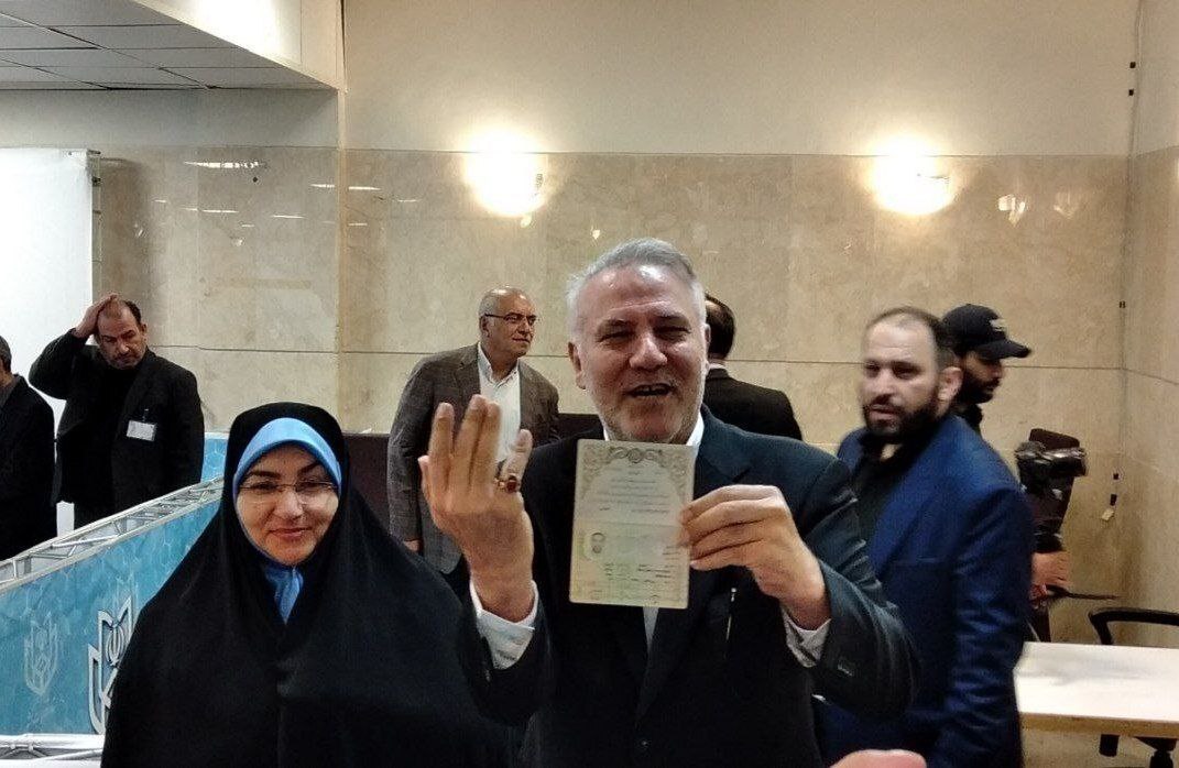 آخرین روز ثبت‌نام کاندیدا‌های انتخابات؛ حضور وزیر دولت احمدی‌نژاد
