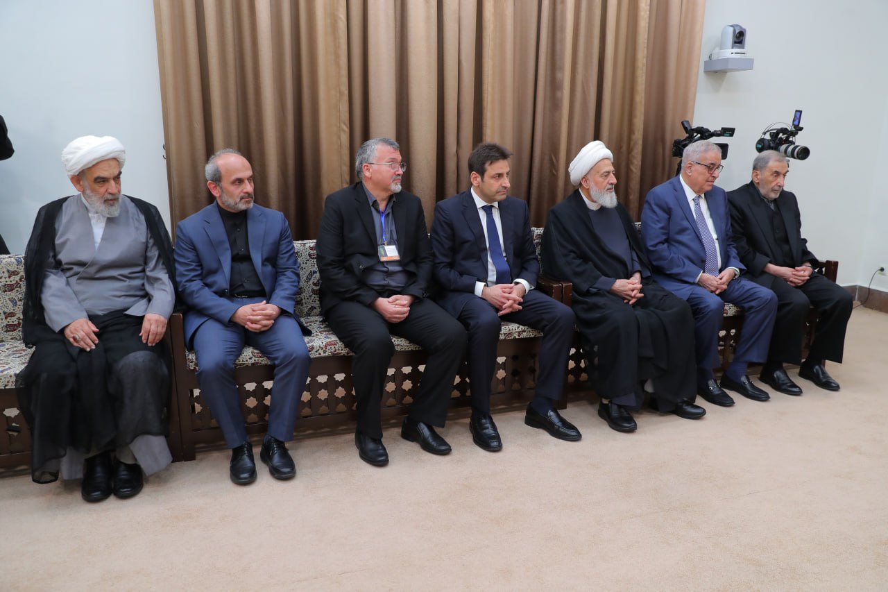 رئیس مجلس لبنان با رهبر انقلاب دیدار کرد