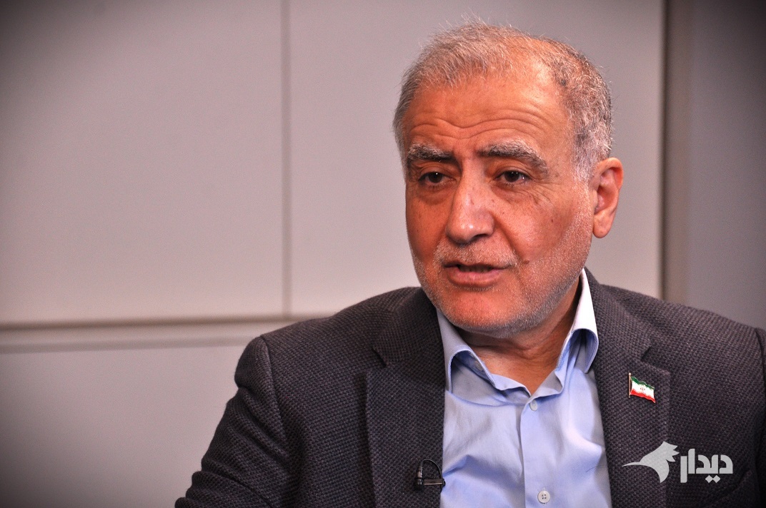 استاندار سابق آذربایجان شرقی: سانحه بالگرد رییس‌جمهور ابهامات زیادی دارد