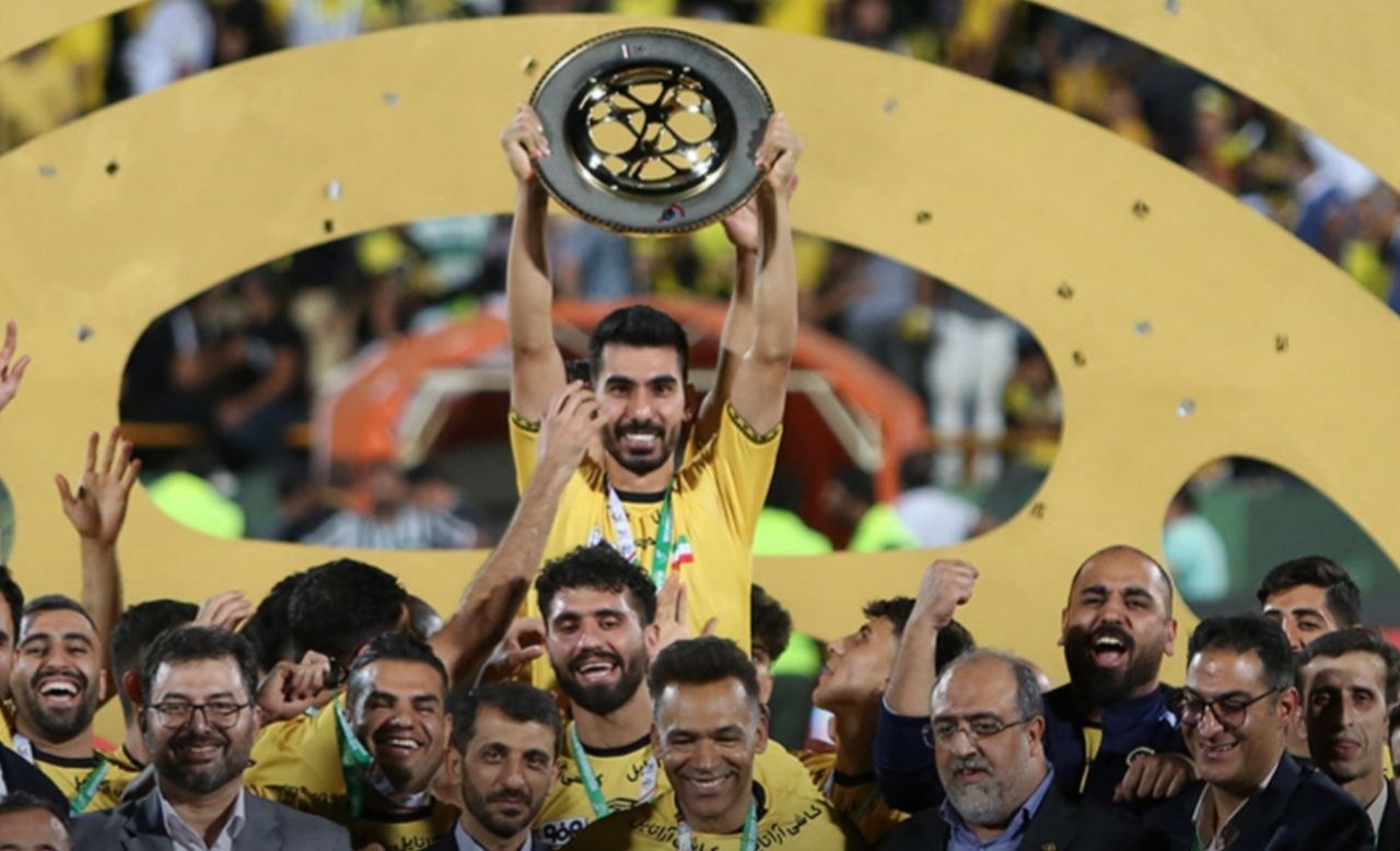 سپاهان ۲ - ۰ مس رفسنجان؛ اولین جام برای مورایس! +ویدیو جشن قهرمانی