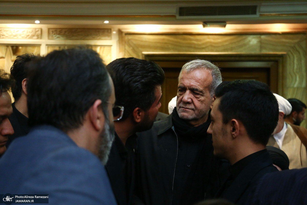 حضور پزشکیان در مراسم یادبود مرحوم جواد حجازی