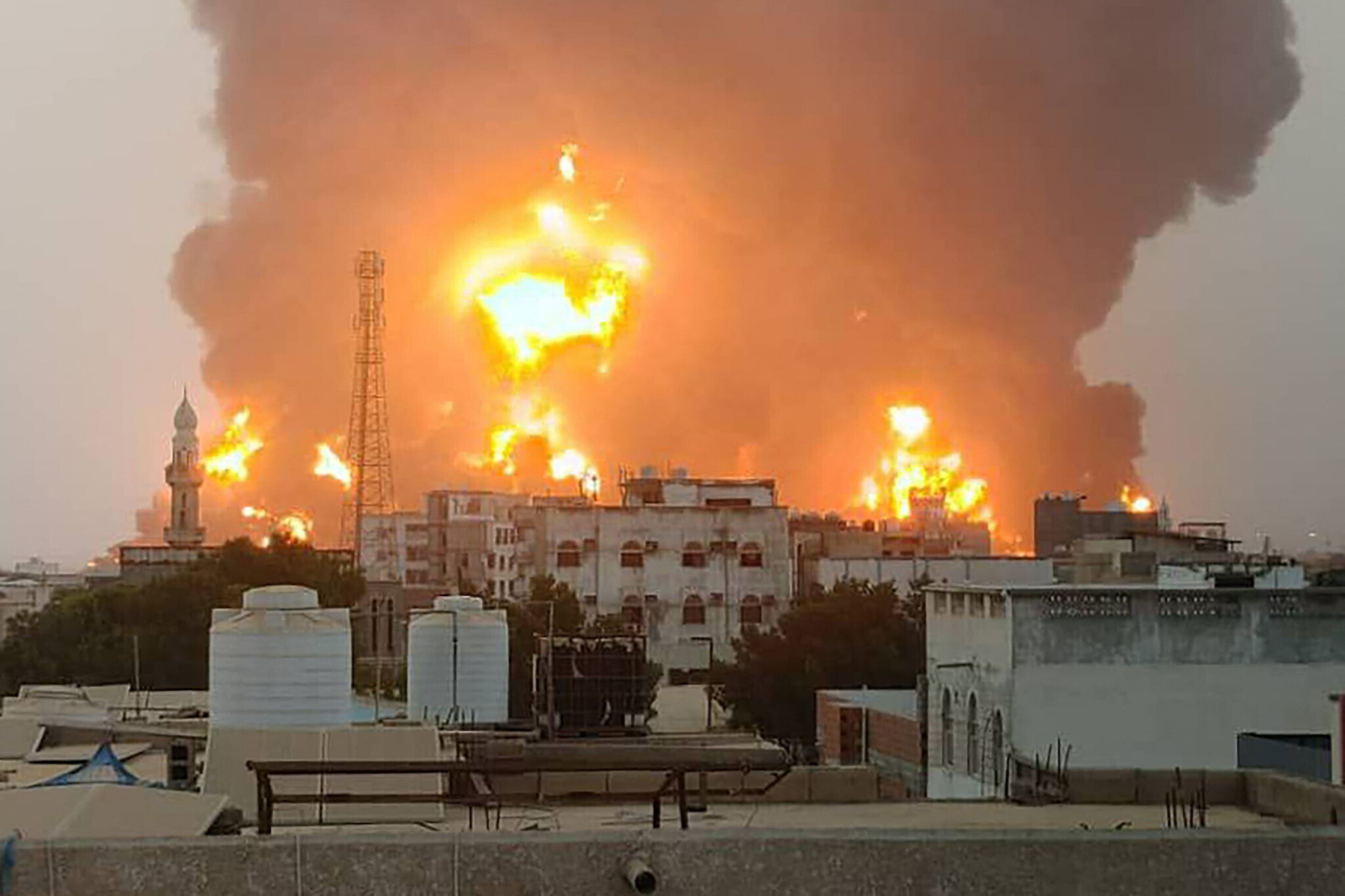 حمله اسرائیل، یمنی‌ها را متوقف نمی‌کند