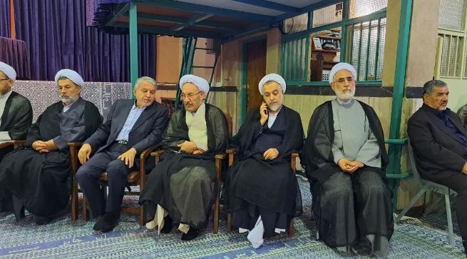 انتخابات ۸ تیر؛ آمار پزشکیان صعودی شد/ حمایت پایداری از جلیلی/ همایش حامیان قالیباف در کرمانشاه انتخابات ۸ تیر؛ آمار پزشکیان صعودی شد/ حمایت پایداری از جلیلی/ همایش حامیان قالیباف در کرمانشاه