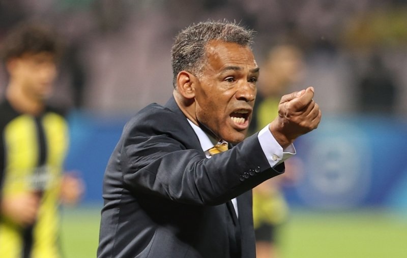 خبر عجیب از اصفهان؛ مورایس رفتنی شد؟ خبر عجیب از اصفهان؛ مورایس رفتنی شد؟