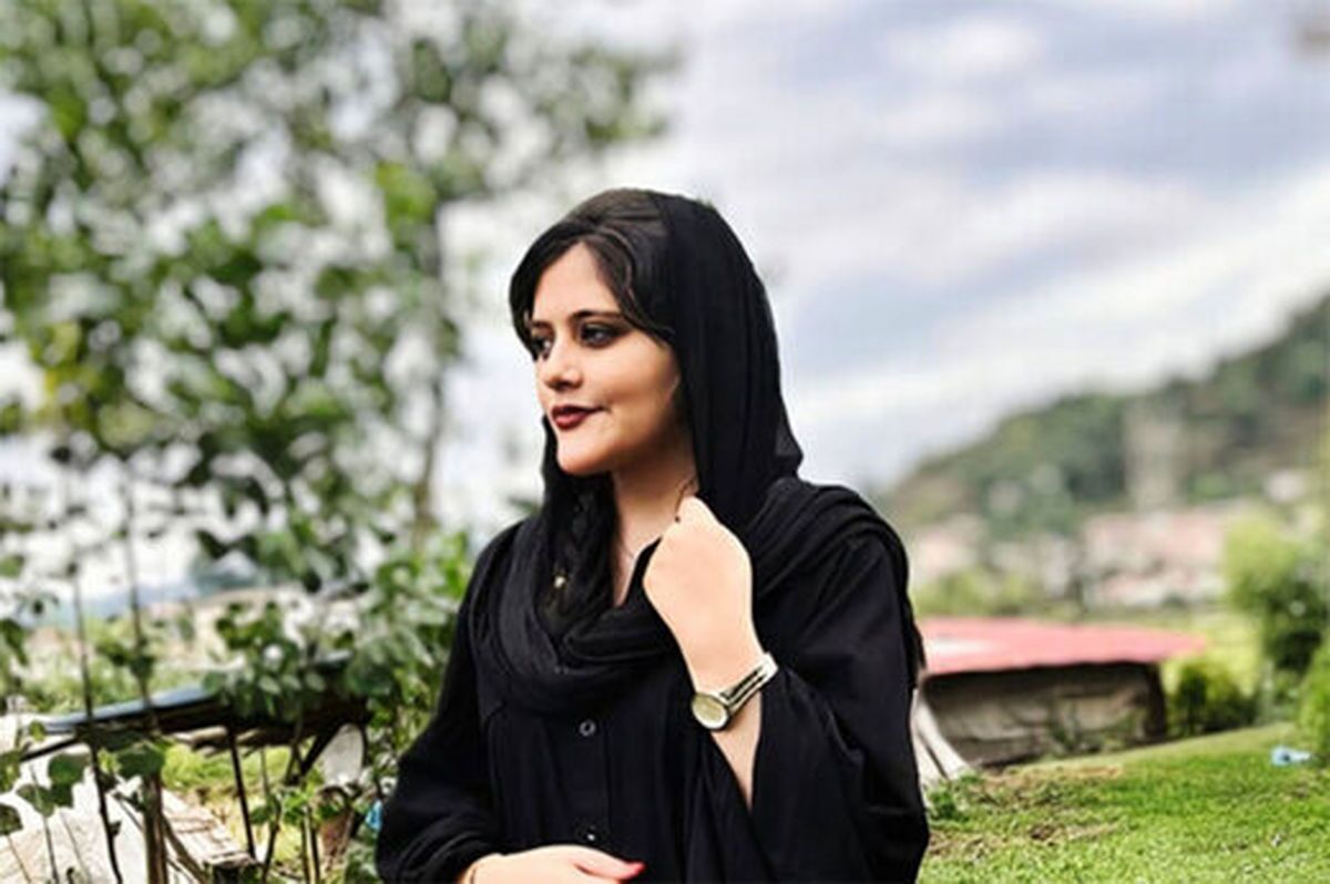 عذرخواهی برنامه تلویزیونی بابت توهین به «مهسا امینی»