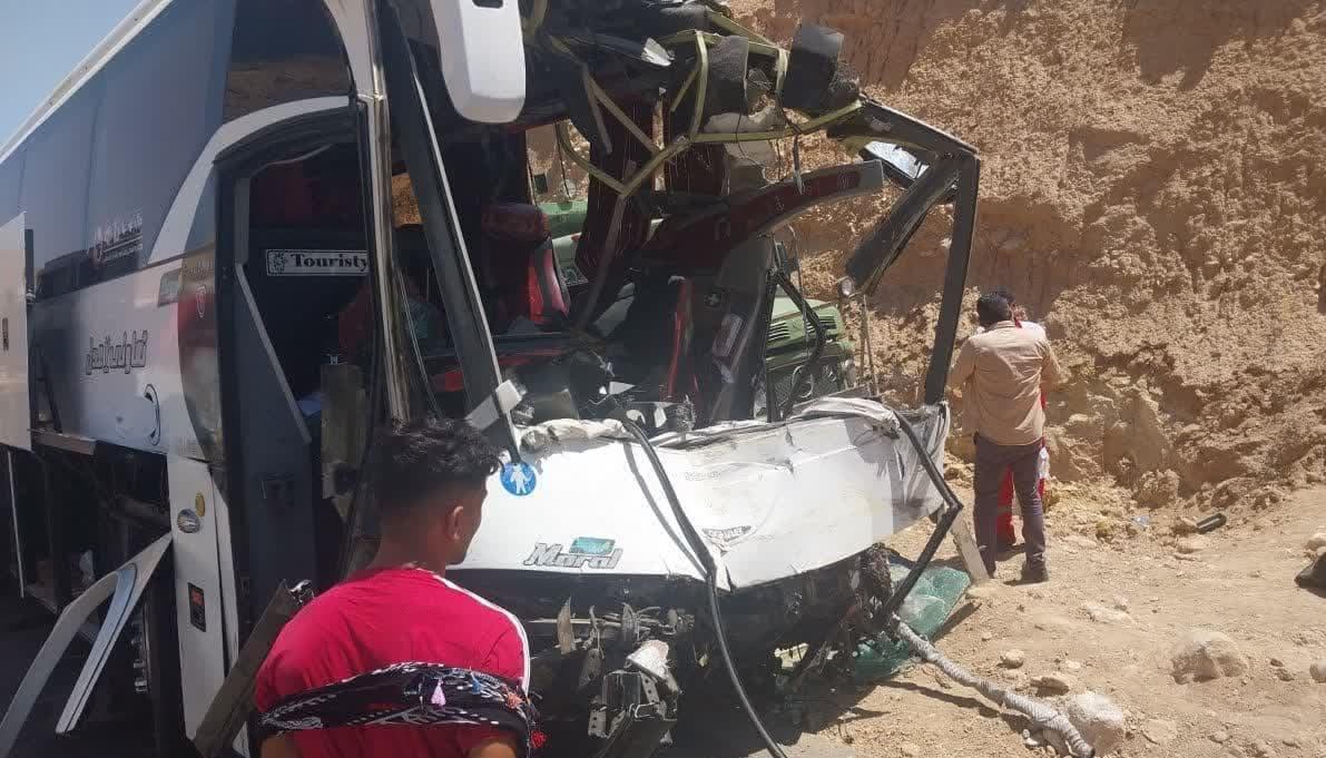 تصادف مرگبار ۲ اتوبوس در محور کرمانشاه-حمیل تصادف مرگبار ۲ اتوبوس در محور کرمانشاه-حمیل