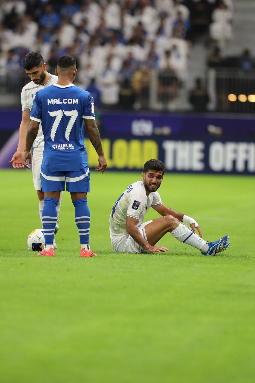 گزارش زنده: الهلال ۲ - ۰ استقلال/ پایان نیمه‌اول