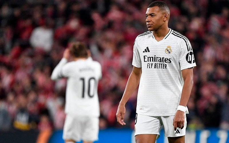 توقف لیورپول و کرنرهای مرگبار برای شیاطین سرخ/ اشک رئالیها درآمد! توقف لیورپول و کرنرهای مرگبار برای شیاطین سرخ/ اشک رئالیها درآمد!