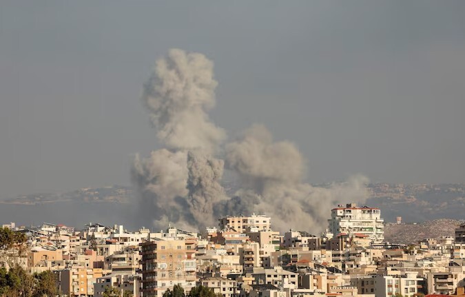 عقبنشینی اولین گروه ارتش اسرائیل از جنوب لبنان عقبنشینی اولین گروه ارتش اسرائیل از جنوب لبنان