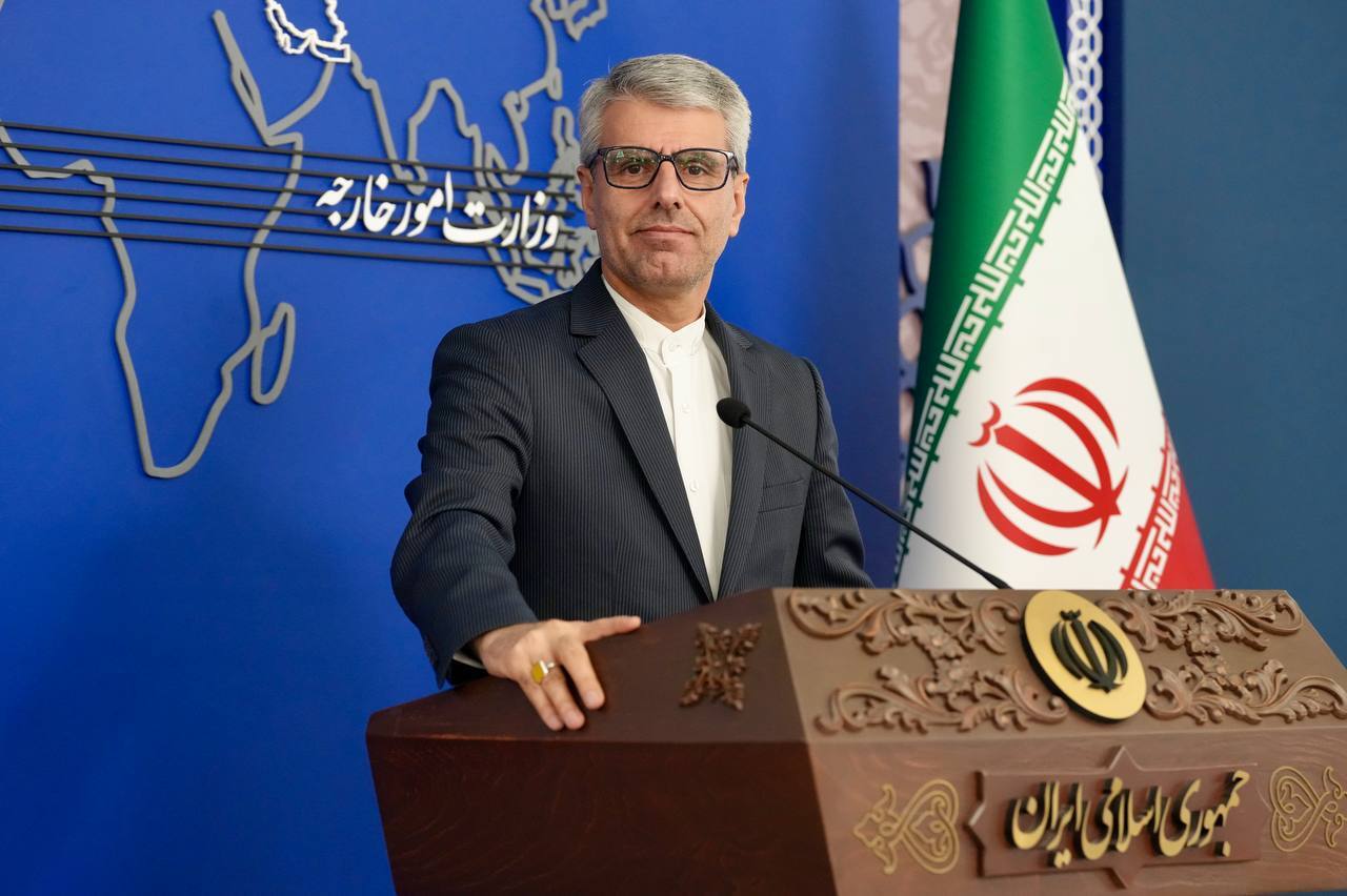 بقائی: تغییر مکان دروازه در فوتبال یک خطای حرفه‌ای است