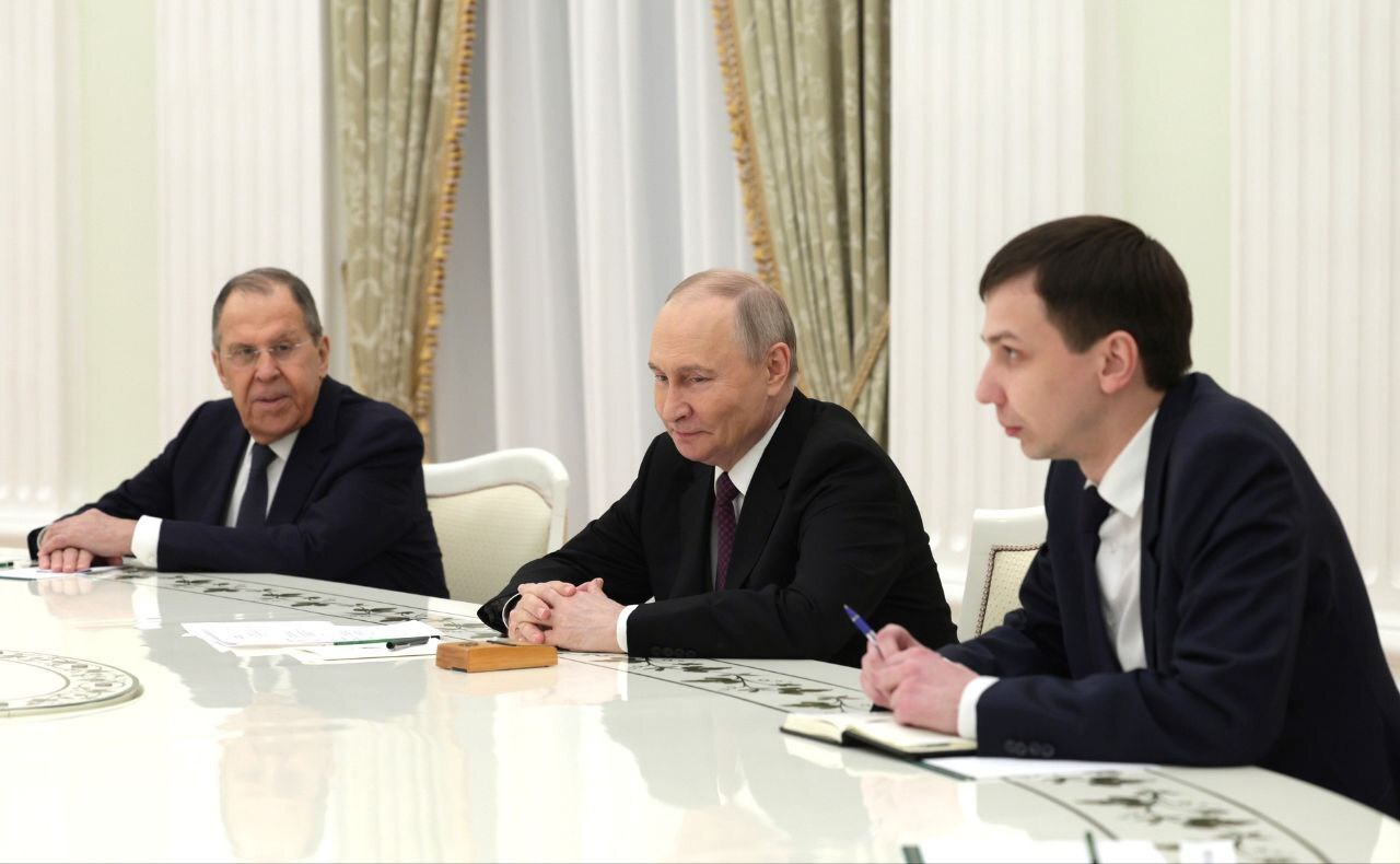 دیدار عراقچی با ولادیمیر پوتین +ویدیو دیدار عراقچی با ولادیمیر پوتین +ویدیو